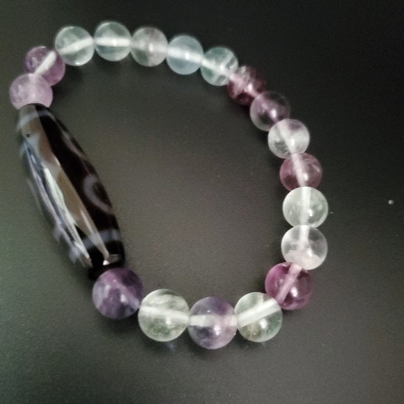 Bracelets - Picture 6 of 7